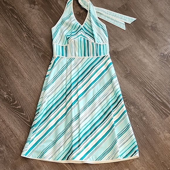 Stylish Backless Striped Dress - Picture 1 of 5